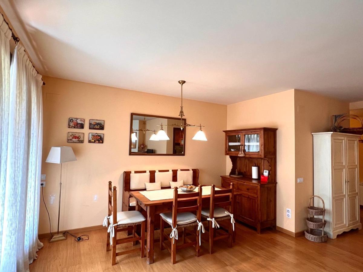 Apartament De La Vall Ferrera - L'Amfitriona Areu Exteriér fotografie